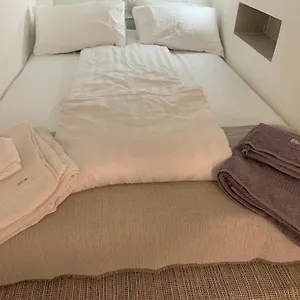 https://il-piccolo-giustiniani-20.hotelitalianriviera.com